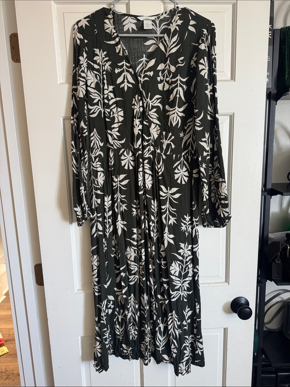 H&M Black Long Sleeve Floral Midi Dress